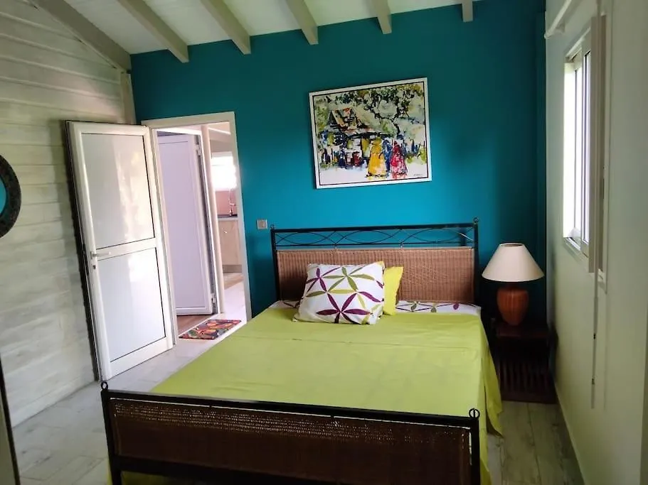 L'Ilo, Bungalow Lumineux Baie-Mahault 0*,